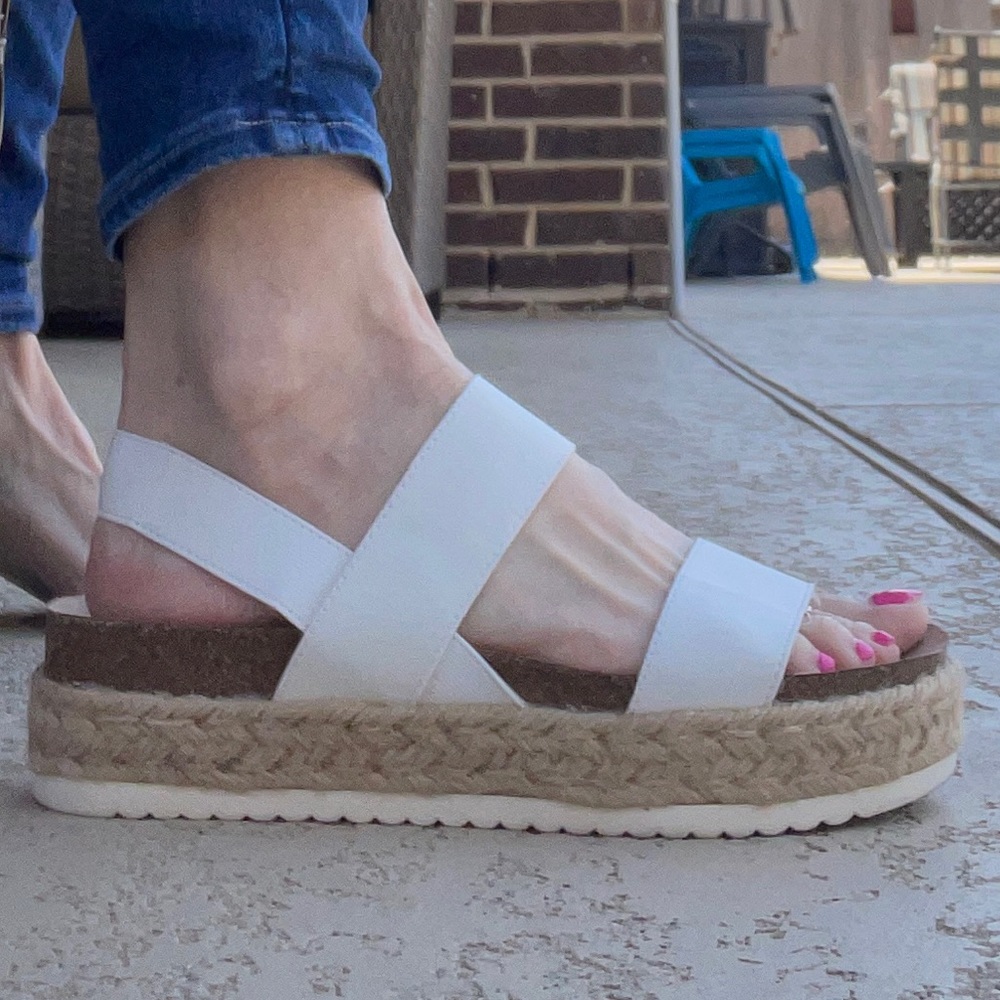 a.n.a. Ladies size 8M White Sandal with elastic straps. Worn once!